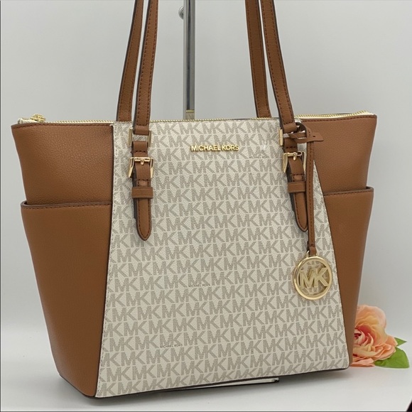 MICHAEL KORS CHARLOTTE LARGE TOP ZIP TOTE VANILLA - Picture 9 of 15